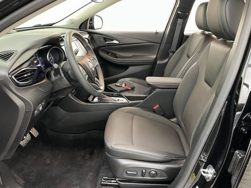 Used 2023 Buick Encore GX Select w/ Sport Touring Package image 7