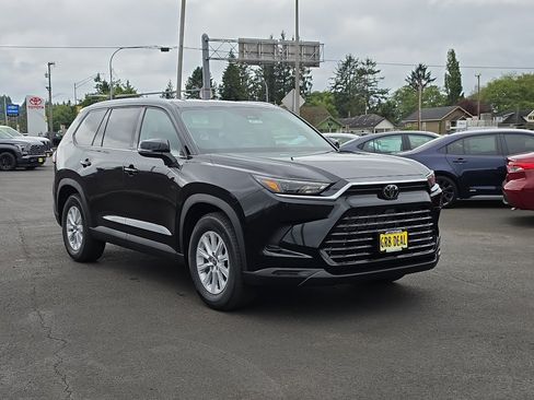 New 2026 Toyota Grand Highlander AWD Hybrid image 2
