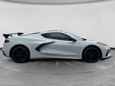 Used 2021 Chevrolet Corvette Stingray Premium Cpe w/ Z51 Performance Package RWD image 2