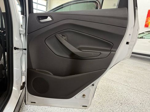 Used 2016 Ford Escape SE image 21