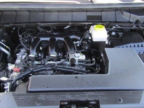 Used 2024 Nissan Pathfinder S AWD/4WD image 20