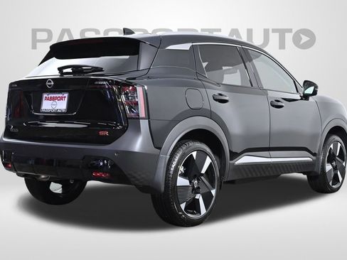 Certified 2025 Nissan Kicks SR image 11