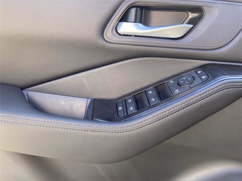 New 2026 Nissan Rogue SV image 26