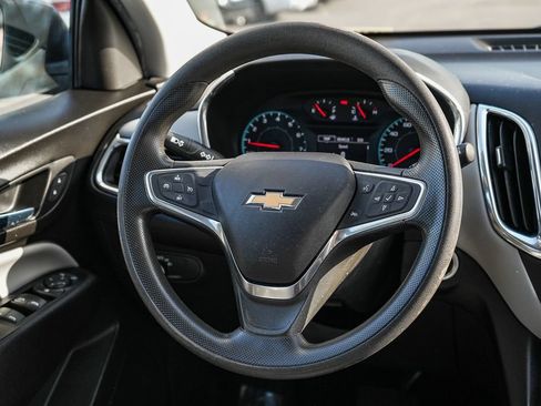 Used 2019 Chevrolet Equinox LS FWD image 15