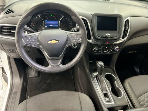 Used 2021 Chevrolet Equinox LT FWD image 19