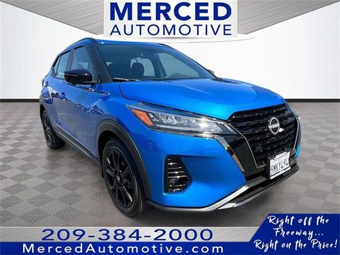Used 2024 Nissan Kicks SR image 1