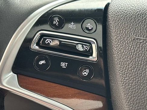 Used 2018 Cadillac Escalade Premium Luxury image 28