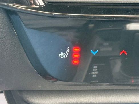 New 2026 Nissan Sentra SR w/ SR Premium Package FWD image 33