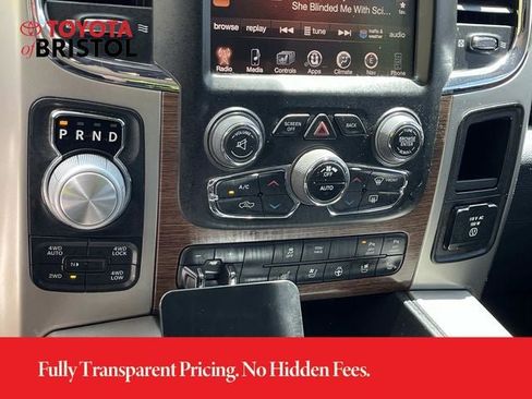 Used 2015 RAM 1500 Laramie w/ Convenience Group AWD/4WD image 29