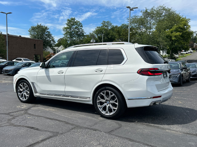Used 2024 BMW X7 xDrive40i AWD/4WD image 5