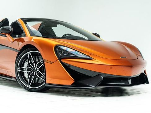 Used 2019 McLaren 570S Spider RWD image 4
