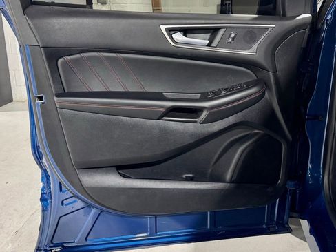 Used 2022 Ford Edge ST-Line image 13