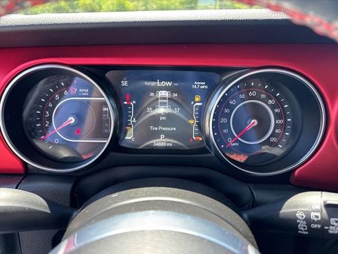 Used 2022 Jeep Wrangler Unlimited Rubicon w/ Cold Weather Group AWD/4WD image 26