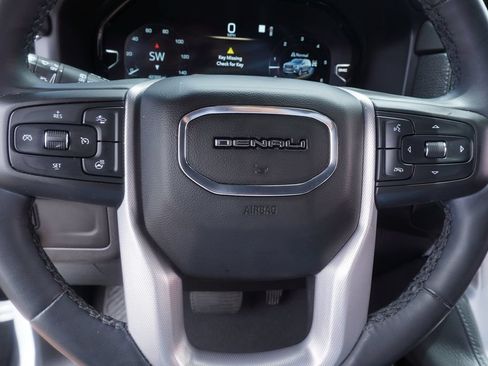 Used 2023 GMC Yukon Denali AWD/4WD image 20