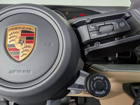 New 2026 Porsche Cayenne image 34