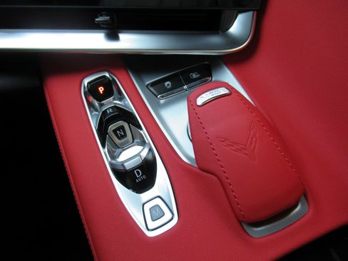 Used 2024 Chevrolet Corvette Stingray Preferred Cpe RWD image 30