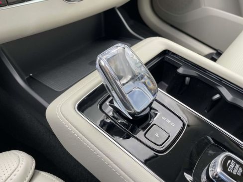 New 2026 Volvo XC90 B6 Ultra w/ Protection Package Premier AWD/4WD image 25
