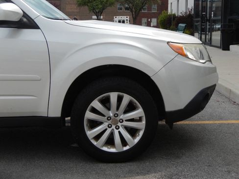 Used 2012 Subaru Forester 2.5X Limited image 24