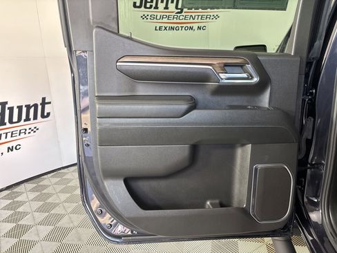 Used 2023 Chevrolet Silverado 1500 RST w/ Convenience Package II image 18