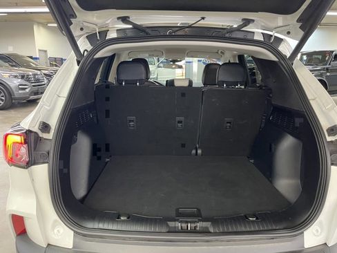 Used 2022 Ford Escape SEL w/ Technology Package image 12