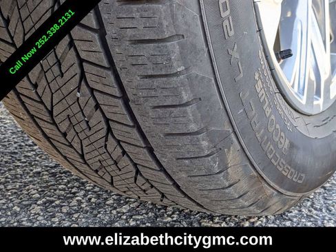 Used 2025 GMC Yukon Denali image 13