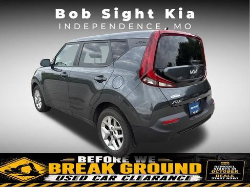 Used 2022 Kia Soul LX w/ Technology Package FWD image 6