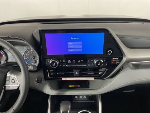 New 2026 Toyota Highlander XLE AWD/4WD image 12