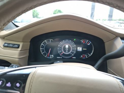 Used 2018 Cadillac Escalade Platinum image 55