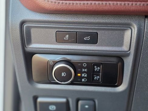 Used 2023 Ford Expedition Max Limited image 47