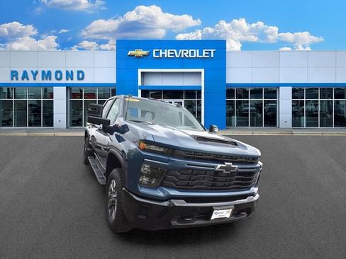 New 2026 Chevrolet Silverado 2500 Custom w/ Custom Value Package AWD/4WD image 11
