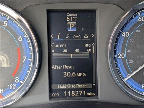 Used 2017 Toyota Corolla SE image 11