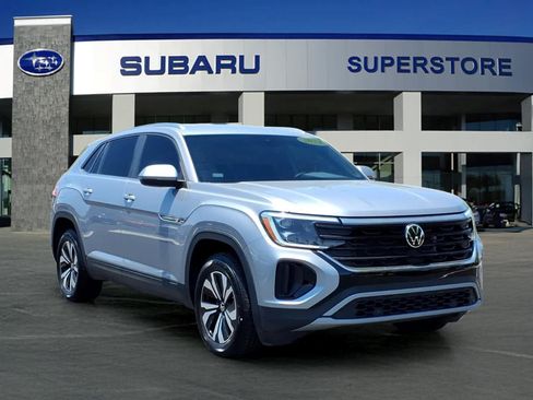 Used 2024 Volkswagen Atlas Cross Sport SE AWD/4WD image 1
