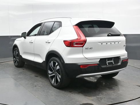 Used 2023 Volvo XC40 B5 Ultimate w/ Climate Package AWD/4WD image 11