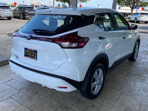 Certified 2025 Nissan Kicks Play S FWD image 7