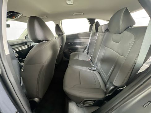 Used 2025 Hyundai Tucson SE AWD/4WD image 22