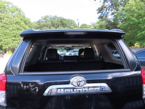 Used 2011 Toyota 4Runner Limited image 10