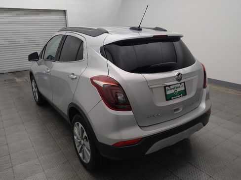 Used 2018 Buick Encore Preferred FWD image 5