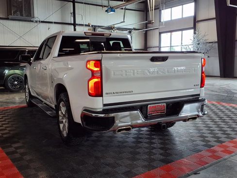 Used 2024 Chevrolet Silverado 1500 LTZ AWD/4WD image 4