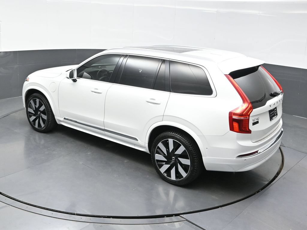 Used 2023 Volvo XC90 T8 Ultimate AWD/4WD image 35
