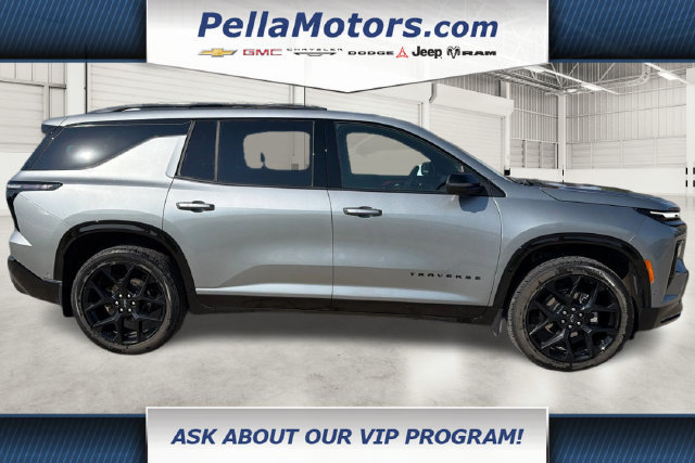 Used 2024 Chevrolet Traverse RS AWD/4WD image 2