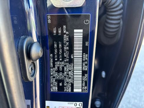 Used 2023 Toyota 4Runner SR5 Premium w/ Moonroof Package image 15