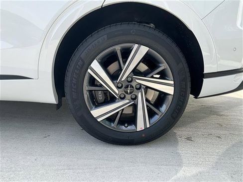 New 2026 Genesis GV70 3.5T Sport Advanced image 7