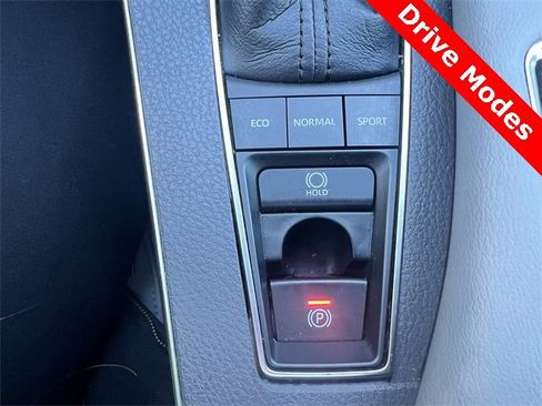 Used 2019 Toyota Avalon XSE w/ All Weather Liner Package image 15