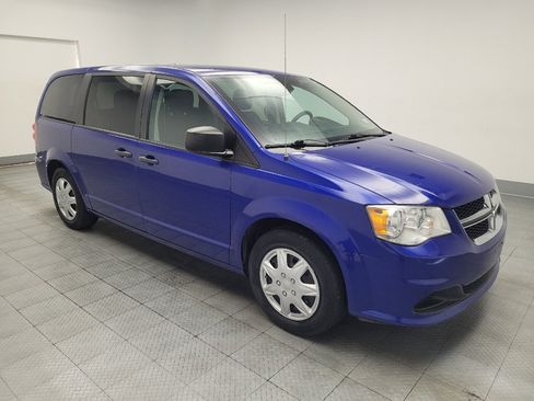 Used 2019 Dodge Grand Caravan SE w/ UConnect Hands-Free Group FWD image 11