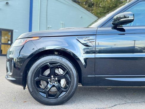 Used 2020 Land Rover Range Rover Sport HSE image 10