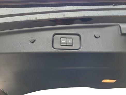 New 2025 Nissan Pathfinder Platinum w/ Black Appearance Package image 26