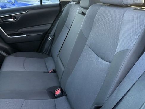 Used 2025 Toyota RAV4 XLE image 19