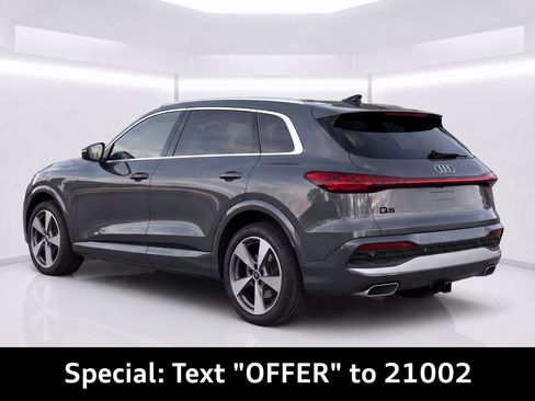 Certified 2025 Audi Q5 Premium Plus w/ Premium Plus AWD/4WD image 3