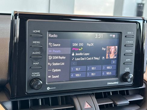 Certified 2021 Toyota RAV4 LE AWD/4WD image 23