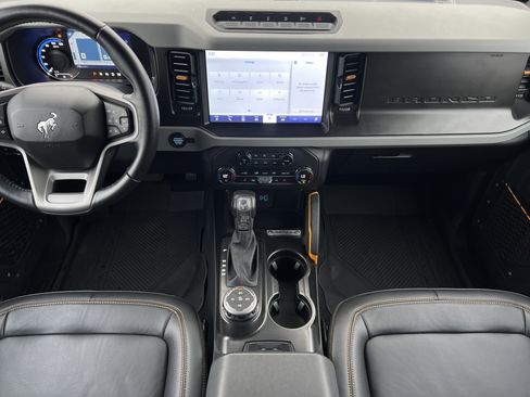 Used 2023 Ford Bronco Badlands image 34